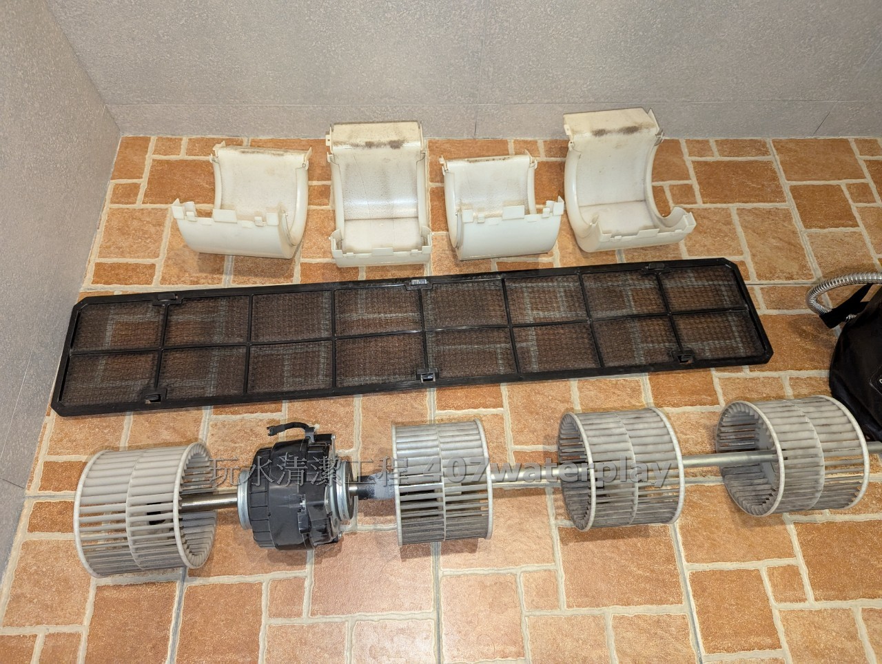 70C9A2E3-1858-4F3E-95D8-07A046E52BDB.jpg